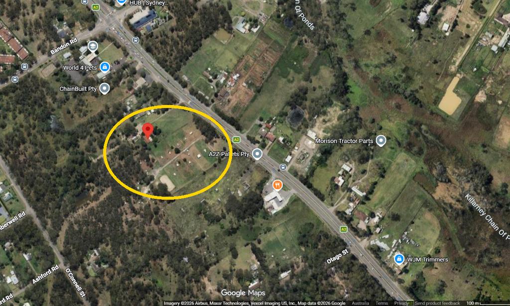 Google Maps satellite view of 1578–1586 Windsor Road, Vineyard, where 158 townhouses were approved, circled in yellow